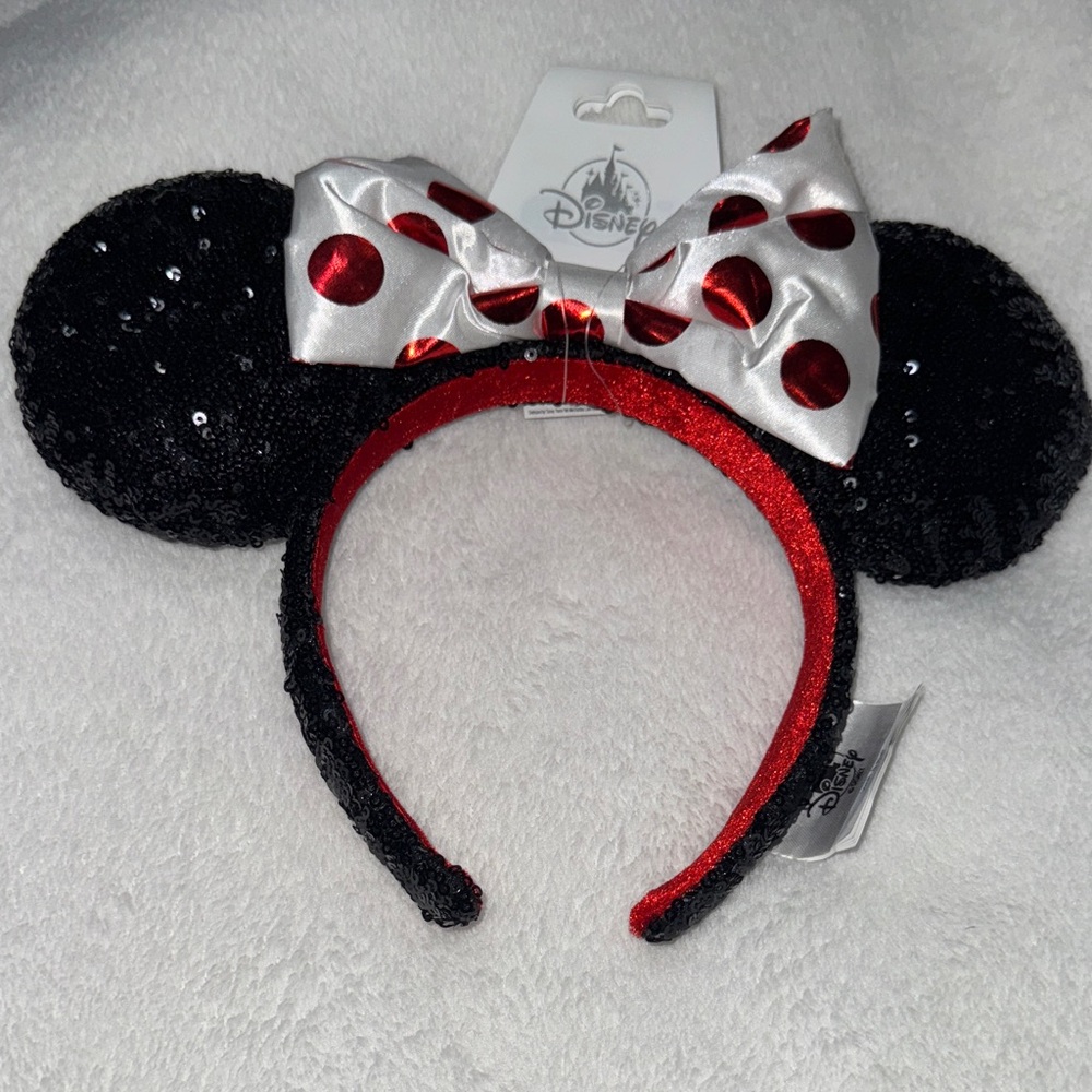 Disney Parks Minnie Mouse Black Headband with White Bow with Red Polka Dots NWT